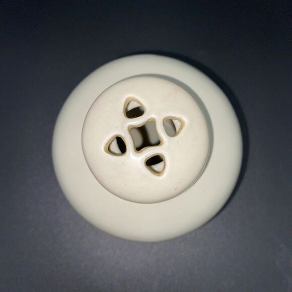 Pfaltzgraff Christmas Heirloom Potpourri Holder/ Tableware - Replacement - Picture 3 of 15